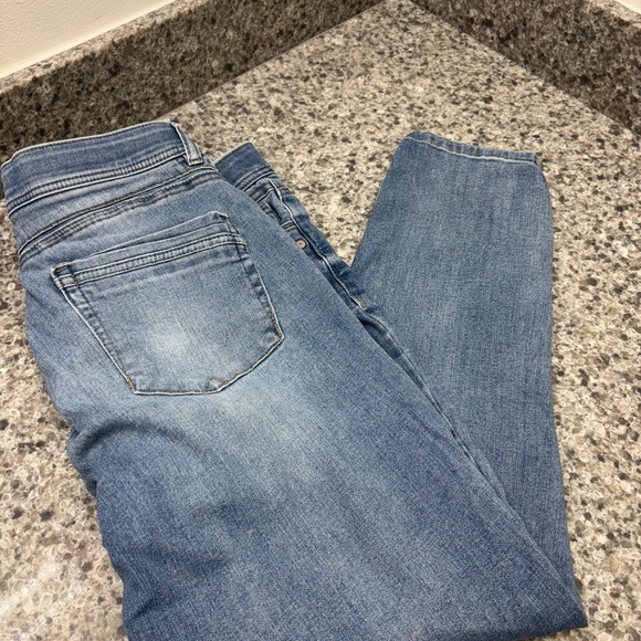 Stylish Light Blue Distressed skinny Jeans - Picture 3 of 9